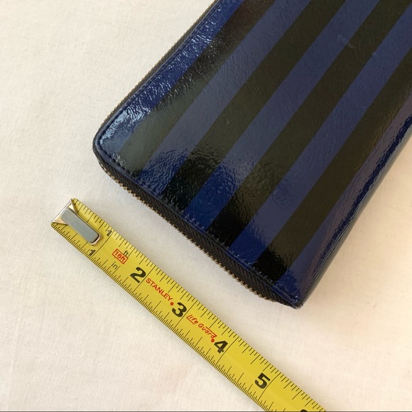 Authentic Halogen Leather Wallet Organizer - Picture 10 of 10